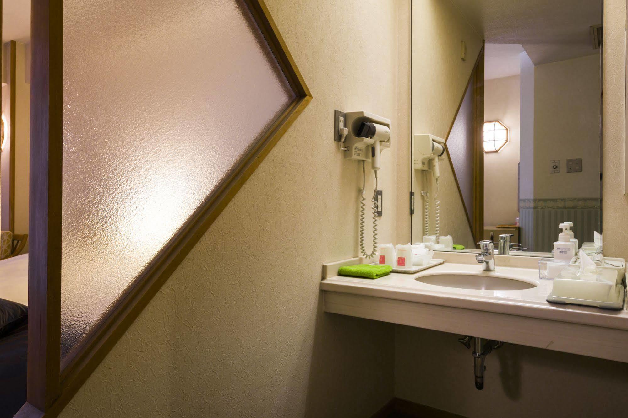 Hotel Kaneyamaen Fujiyoshida Eksteriør billede